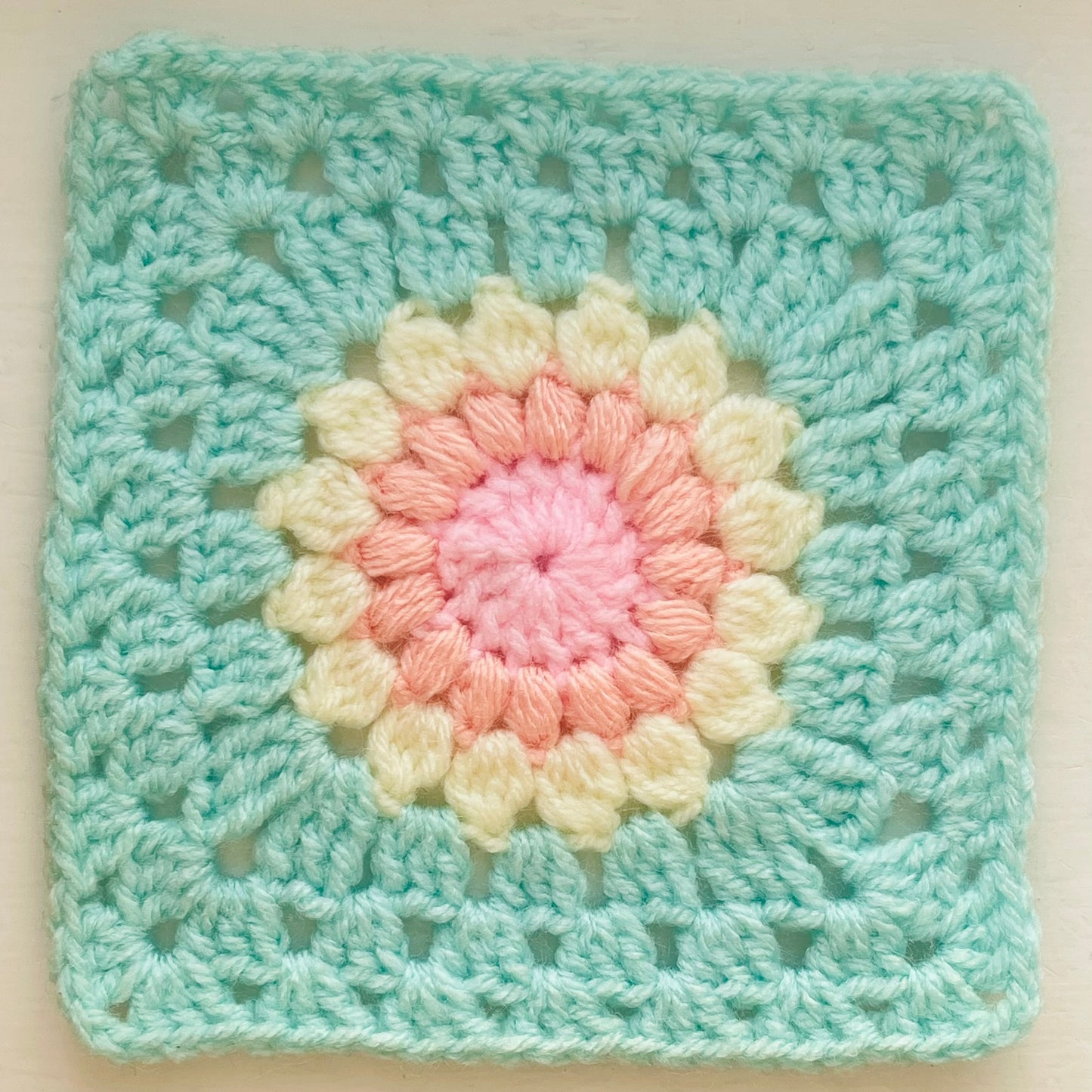 SUNFLOWER GRANNY SQUARE PATTERN (PDF ONLY)