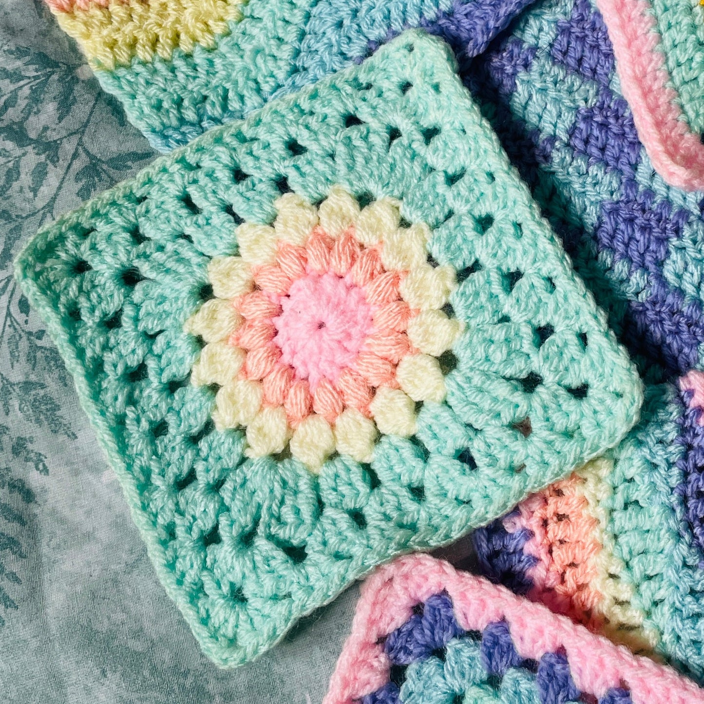 SUNFLOWER GRANNY SQUARE PATTERN (PDF ONLY)