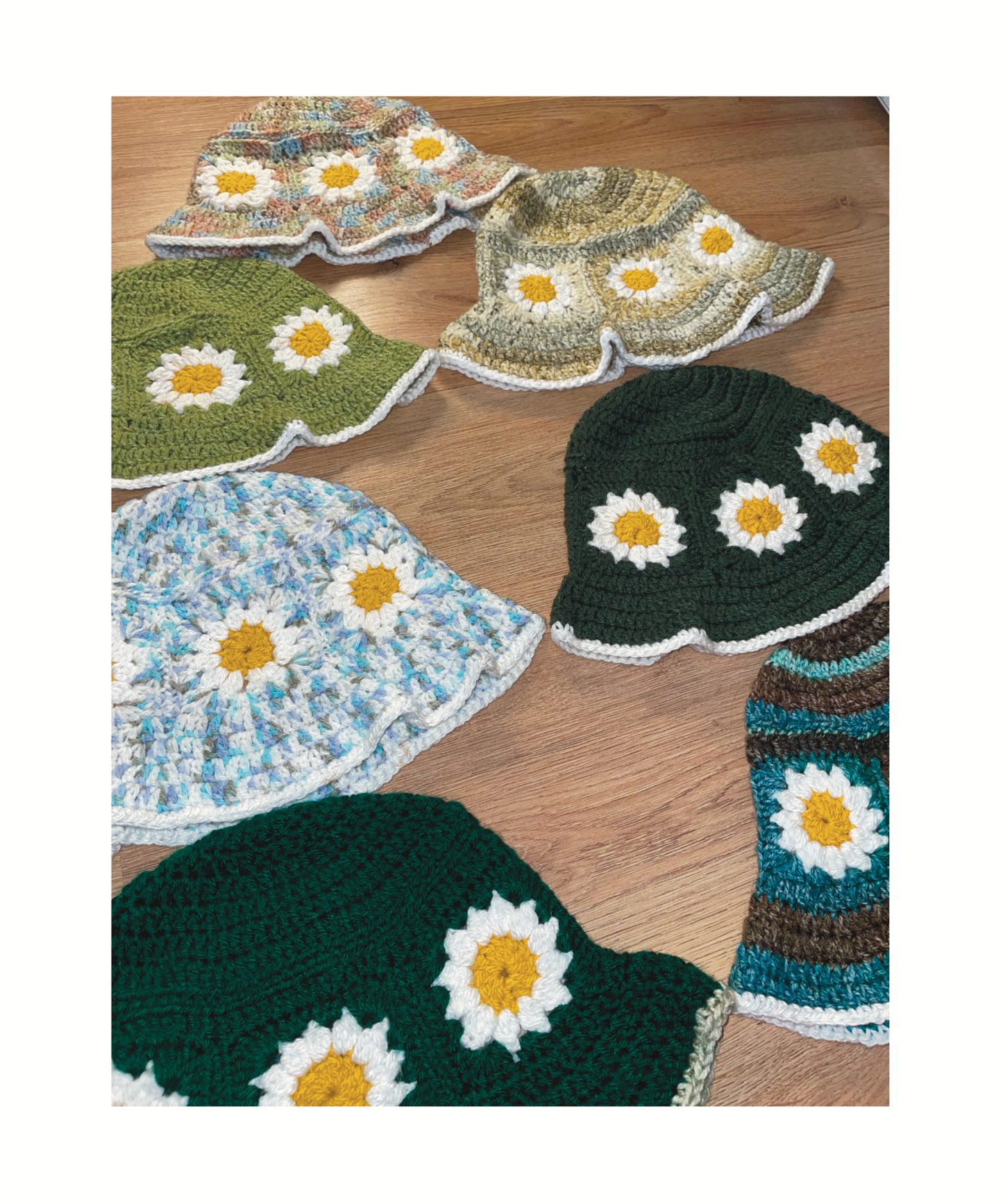 DAISY CROCHET WINTER BUCKET HAT (adult)